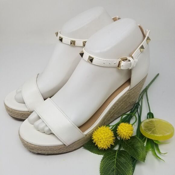 ESPRIT WHITE WEDGE SANDALS SIZE 6.5. PU LEATHER. - Picture 1 of 15